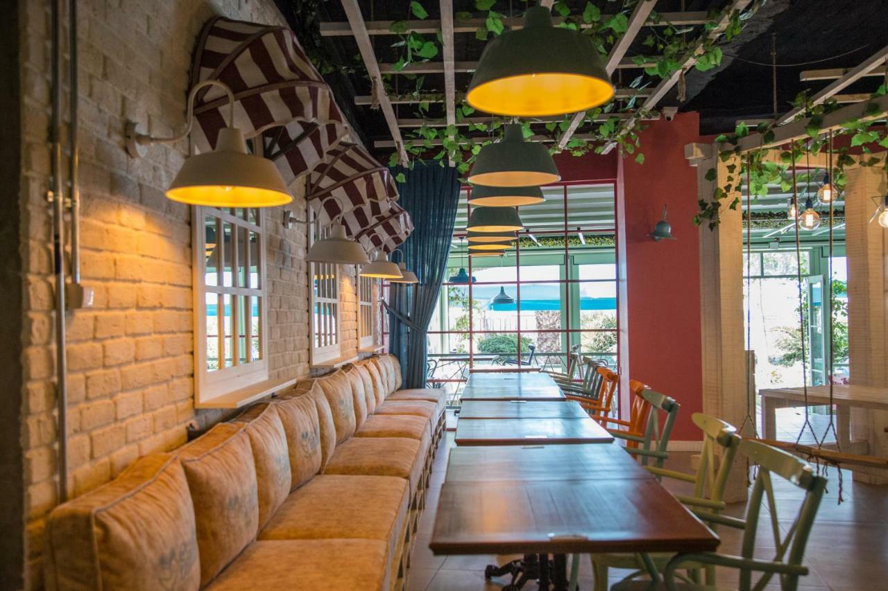 Kortan Hotel 图尔古特雷斯 外观 照片